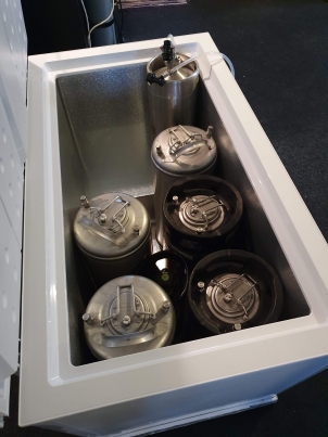 Zwooby.com Keezer