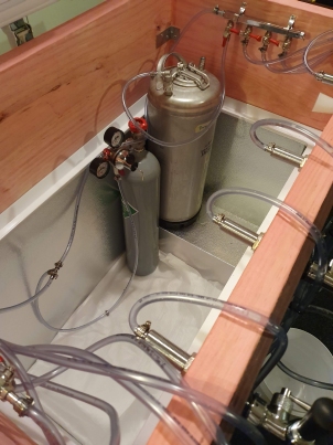 Zwooby.com Keezer
