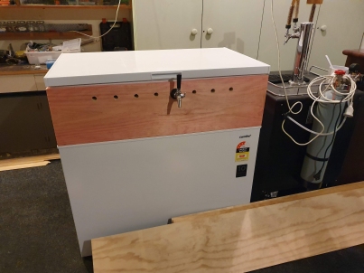 Zwooby.com Keezer